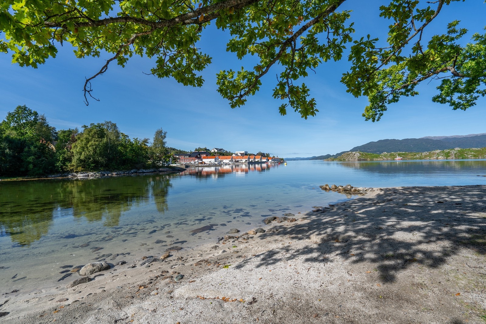 Eiendommen sett fra Peparen Galleribilde