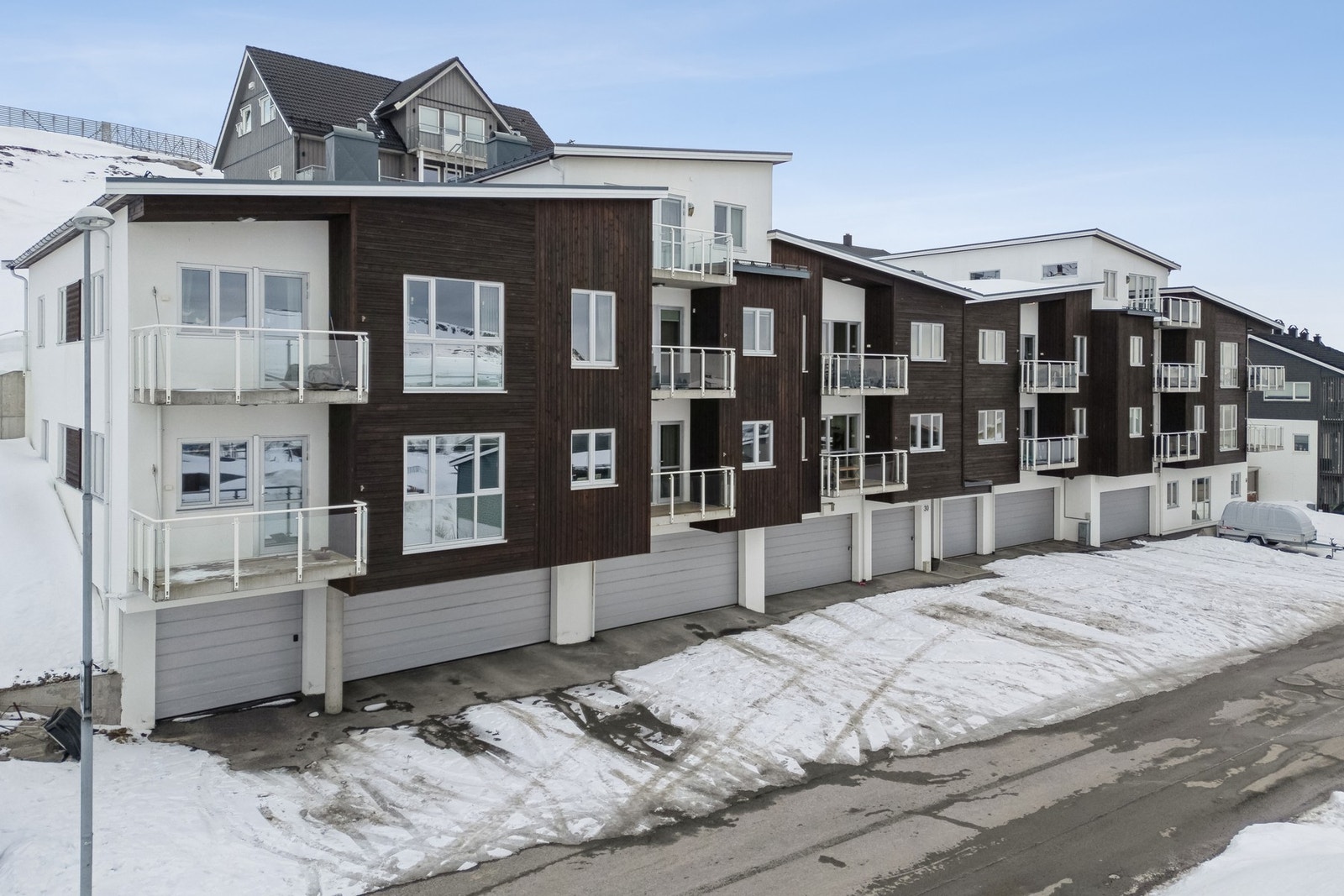 Her får du en fin selveierleilighet med alt på ett plan, i et ettertraktet og populært boligområde på Fuglenes. Galleribilde