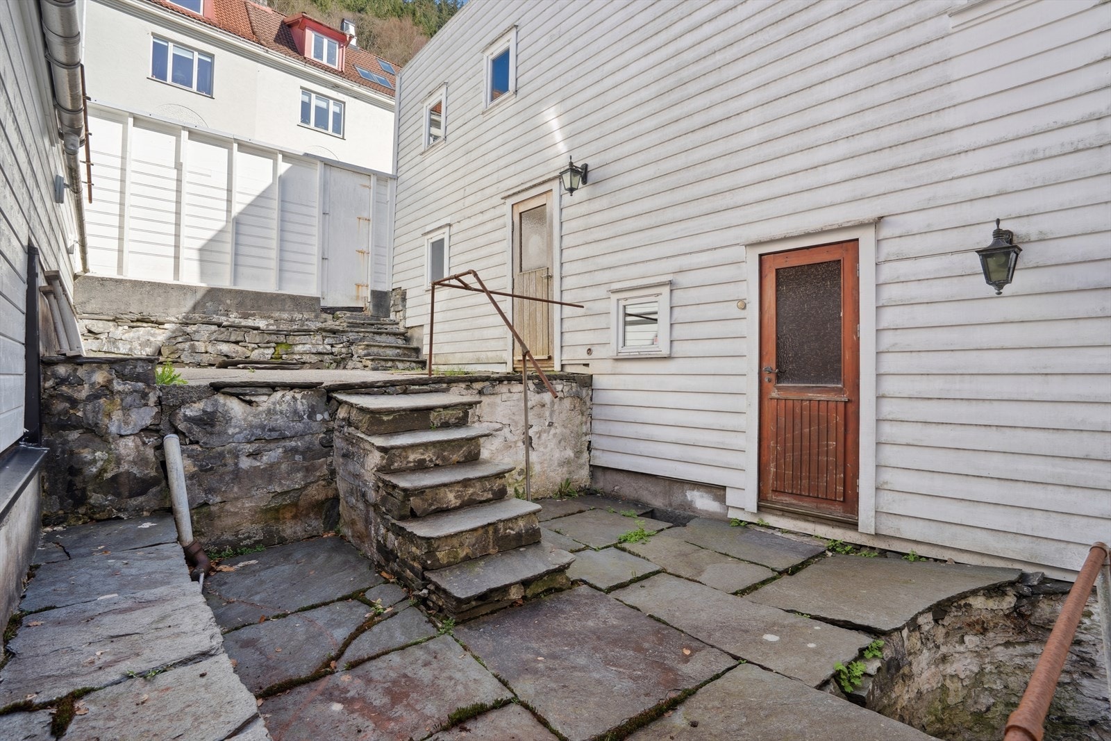 Det er utgang fra bakgården til Krohnengsgaten! Galleribilde