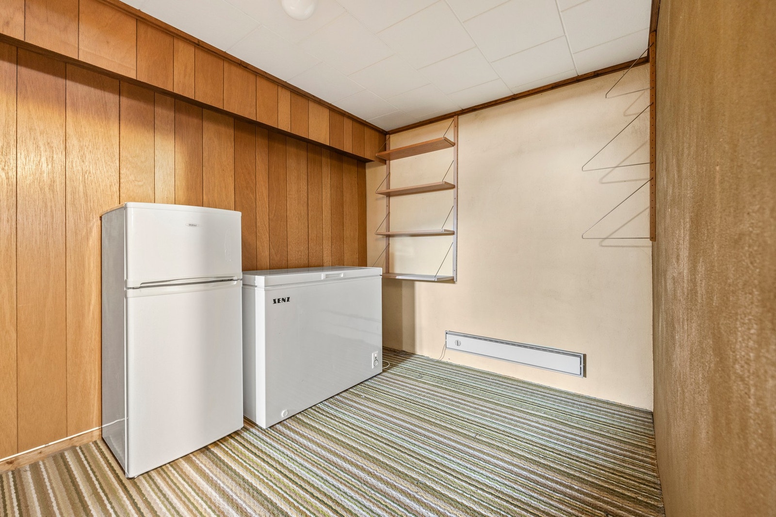 I kjelleren er det innredet med 5 boder Galleribilde