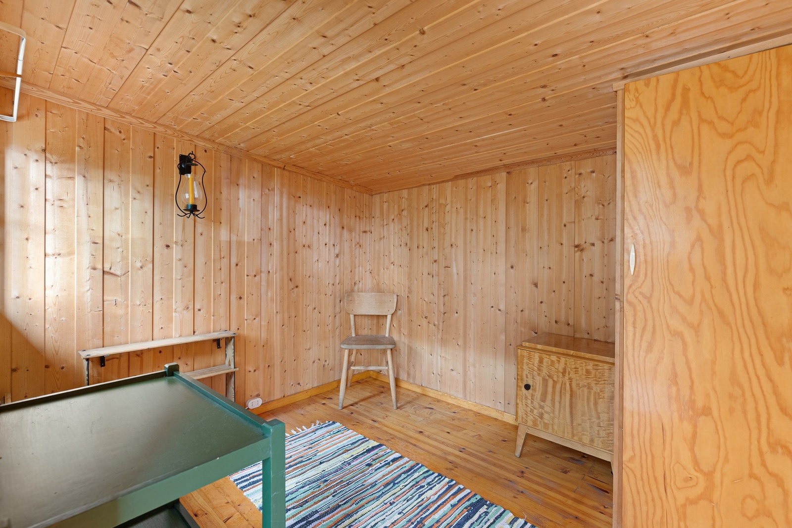 Soverom i anneks/uthus Galleribilde