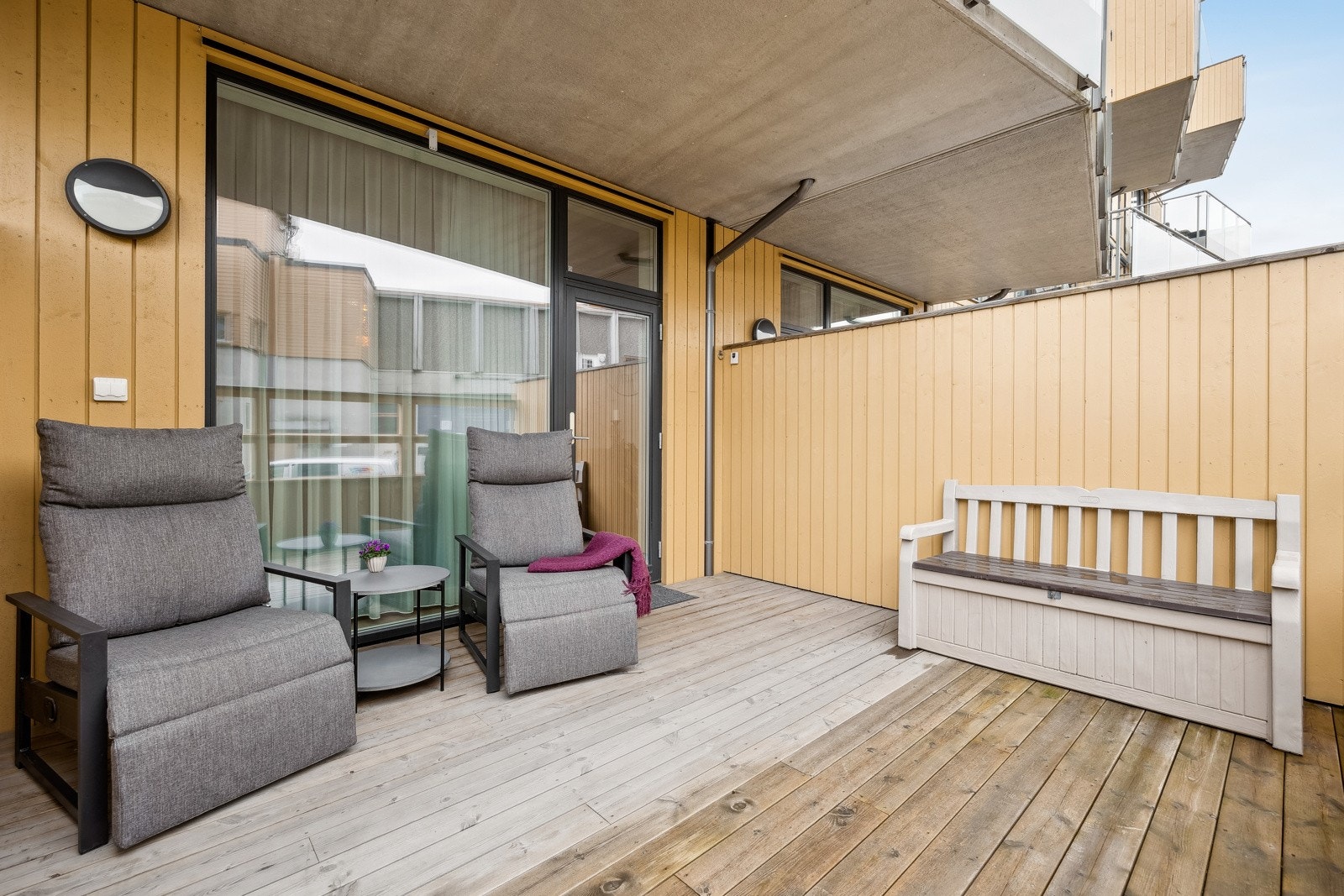 Verandaen oppleves som privat. Galleribilde