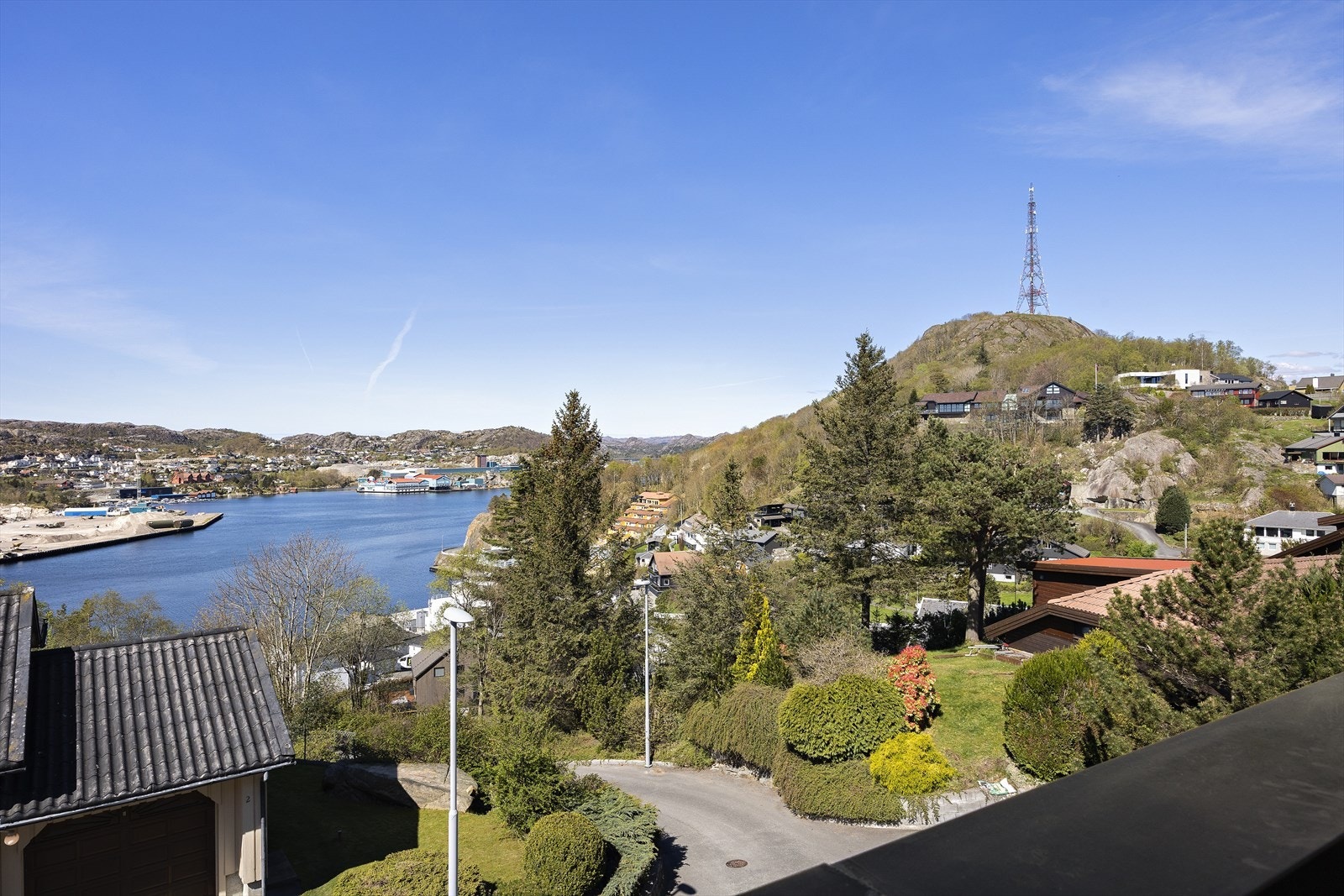 Utsikt fra terrasse Galleribilde