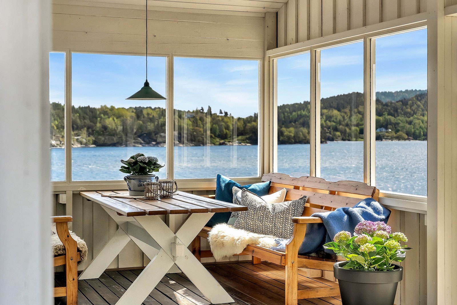 Koselige uteplasser hvor du kan samle familie og venner til hyggelig stunder! Galleribilde