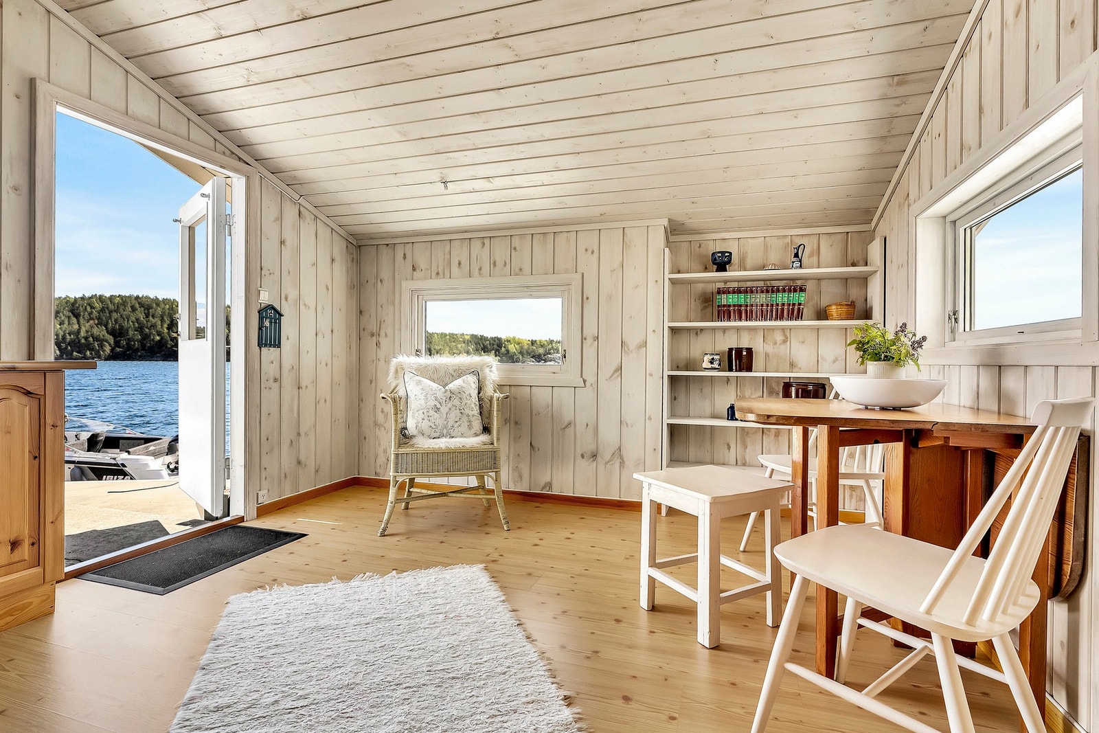 Er også boder for oppbevaring i naustet. Galleribilde