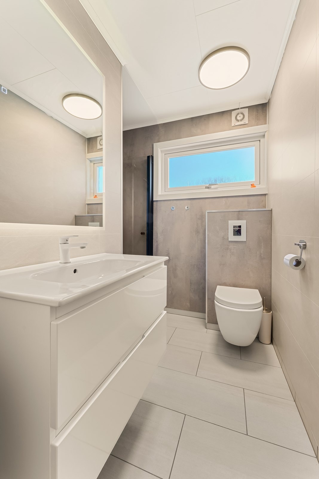 Nyere bad i loftetasjen. Galleribilde