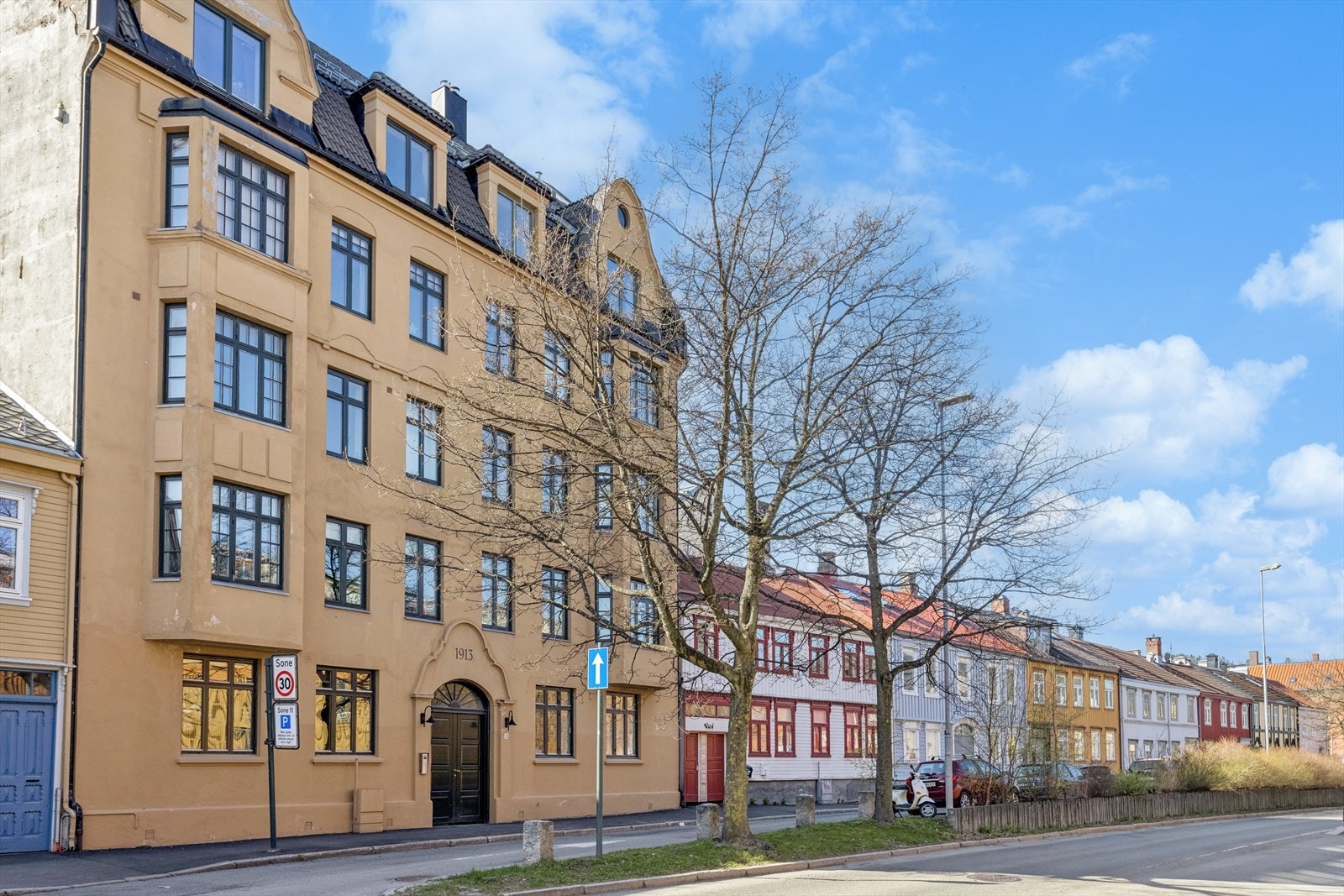 Nydelig leilighet i Trondheim sentrum med flott usikt over Trondheimsfjorden. Galleribilde