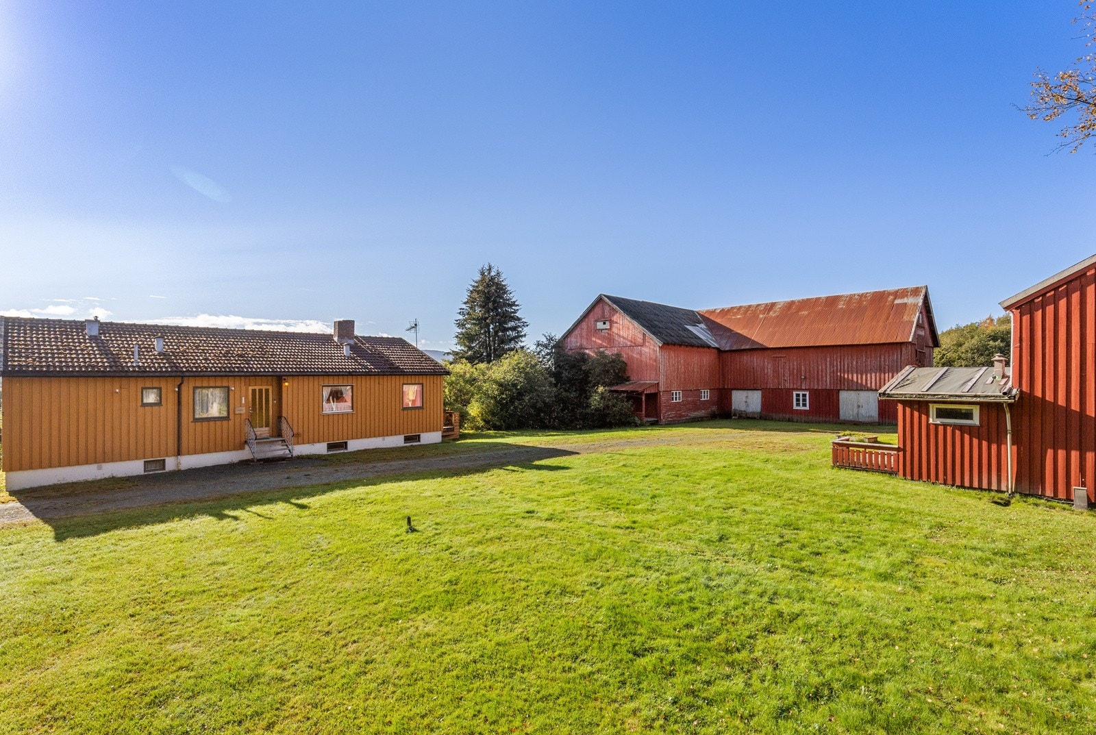 Gårdstun Galleribilde