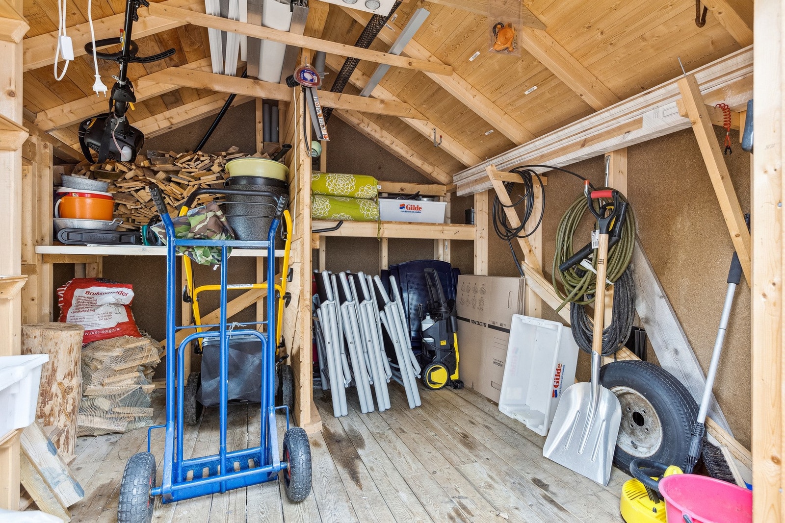 Bod/garasje til ATV på 8 kvm. Galleribilde