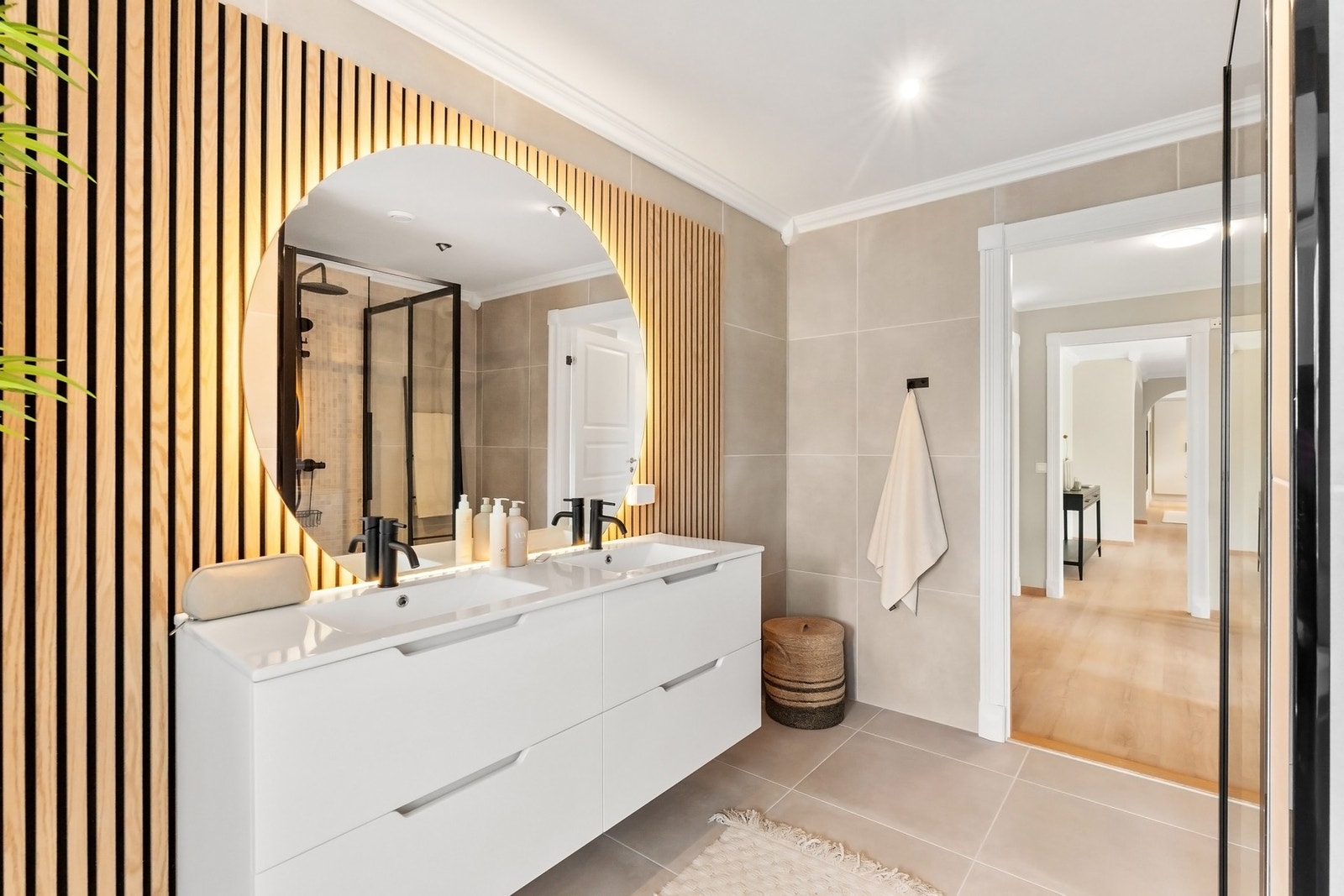 Hovedbad 1.etasje. Galleribilde