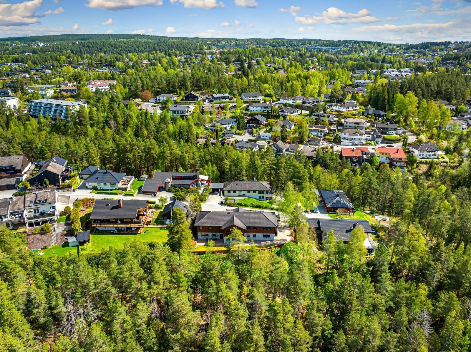 Bilfri skolevei for barna gjennom Trolldalen. Galleribilde