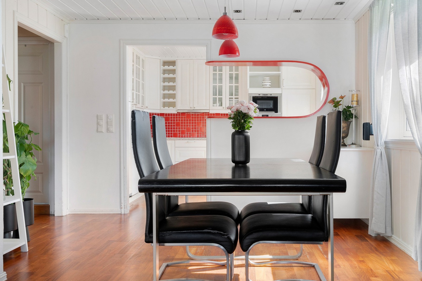 Åpen kjøkken/stue løsning. Galleribilde