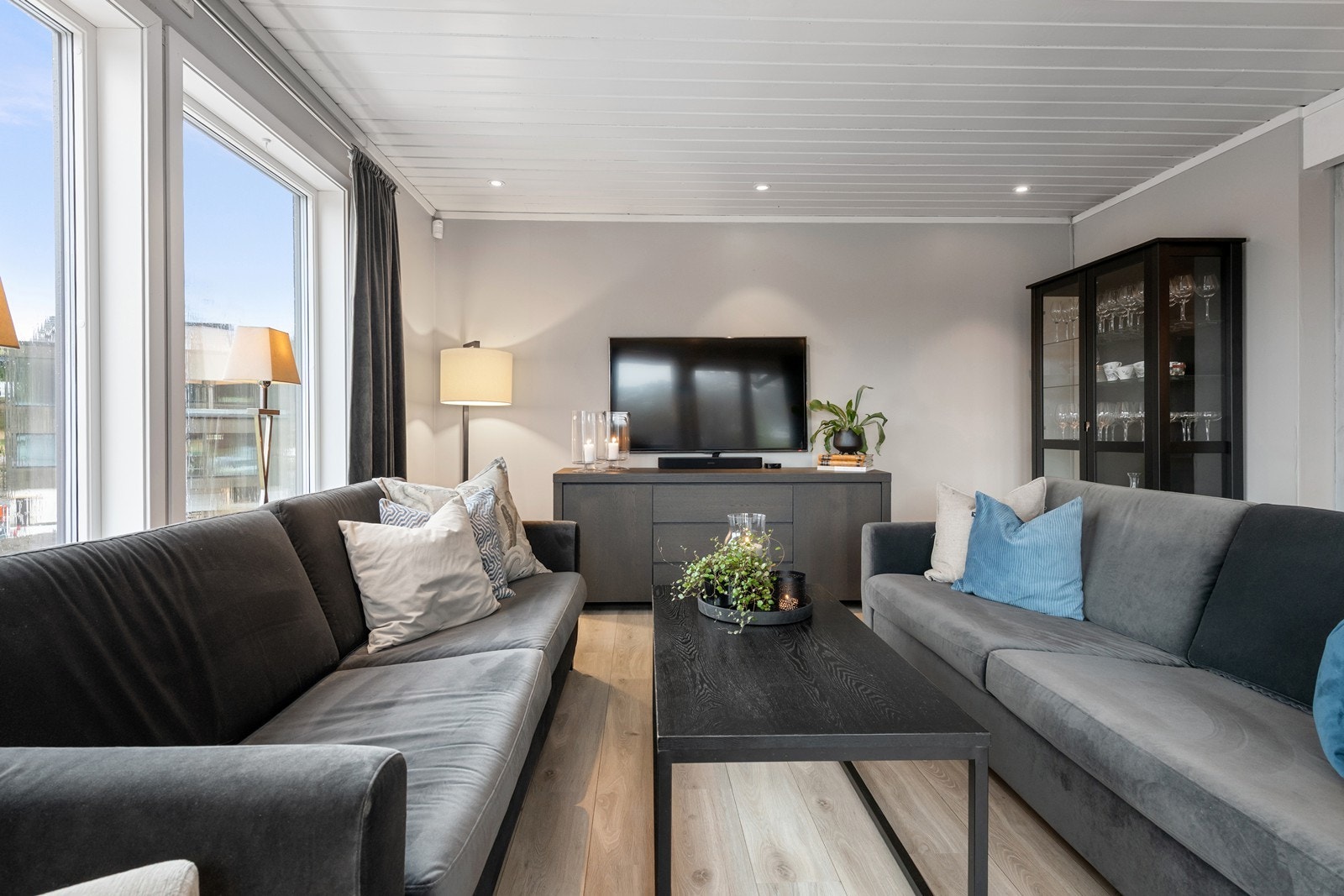 Salongdel på stuen Galleribilde