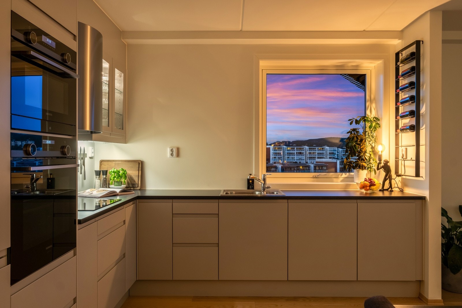 Her kan du nyte flott utsikt fra kjøkkenvinduet. Galleribilde