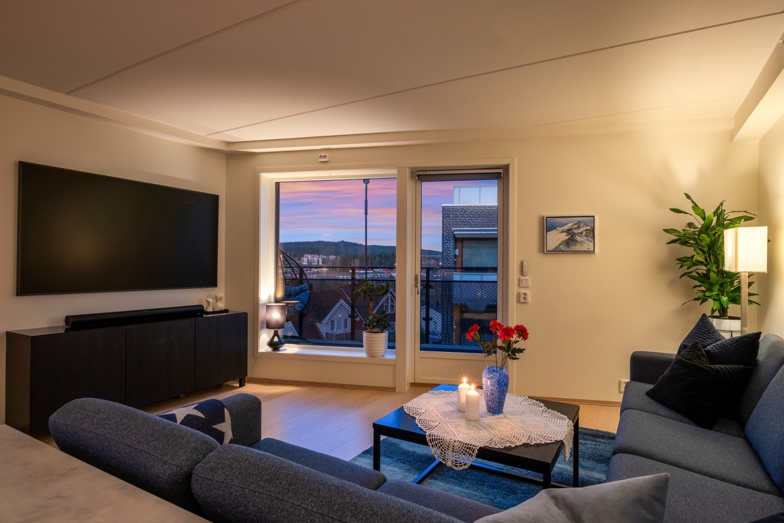 Det er vannbåren gulvvarme i leiligheten. Galleribilde