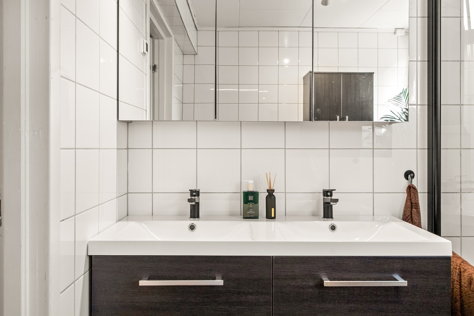 Innredningen samt dusjvegger ble byttet i 2021 Galleribilde