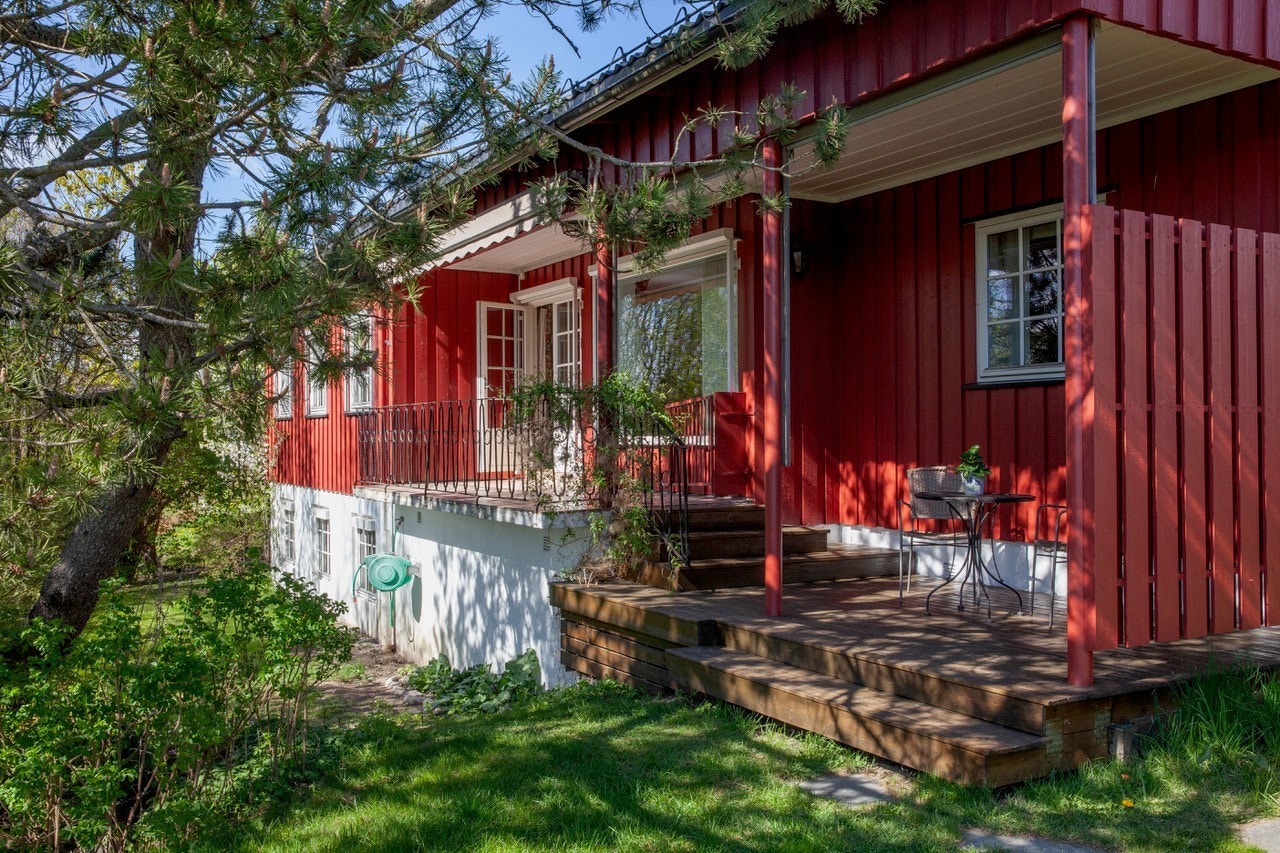 For båtfolket er det kort vei til Mjøsa, og selvfølgelig Vorma med gjestehavner og båtforeninger. Ellers kan Eidsvoll by på flotte turområder for både liten og stor, og på vinterstid finner du fine preparerte skiløyper både på Minneåsen og i Gullverket. Galleribilde