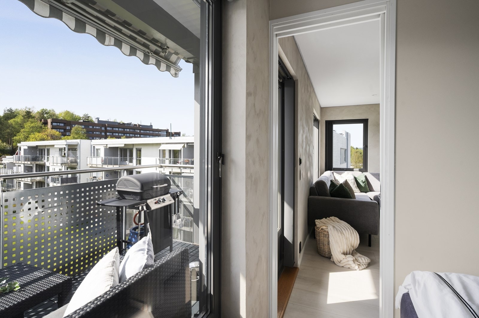 Det er montert nye innerdører til soverommet i nyere tid. Galleribilde