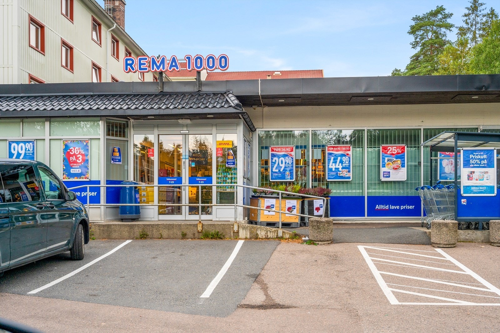 Det er også kort vei til Rema1000 fra boligen. Galleribilde