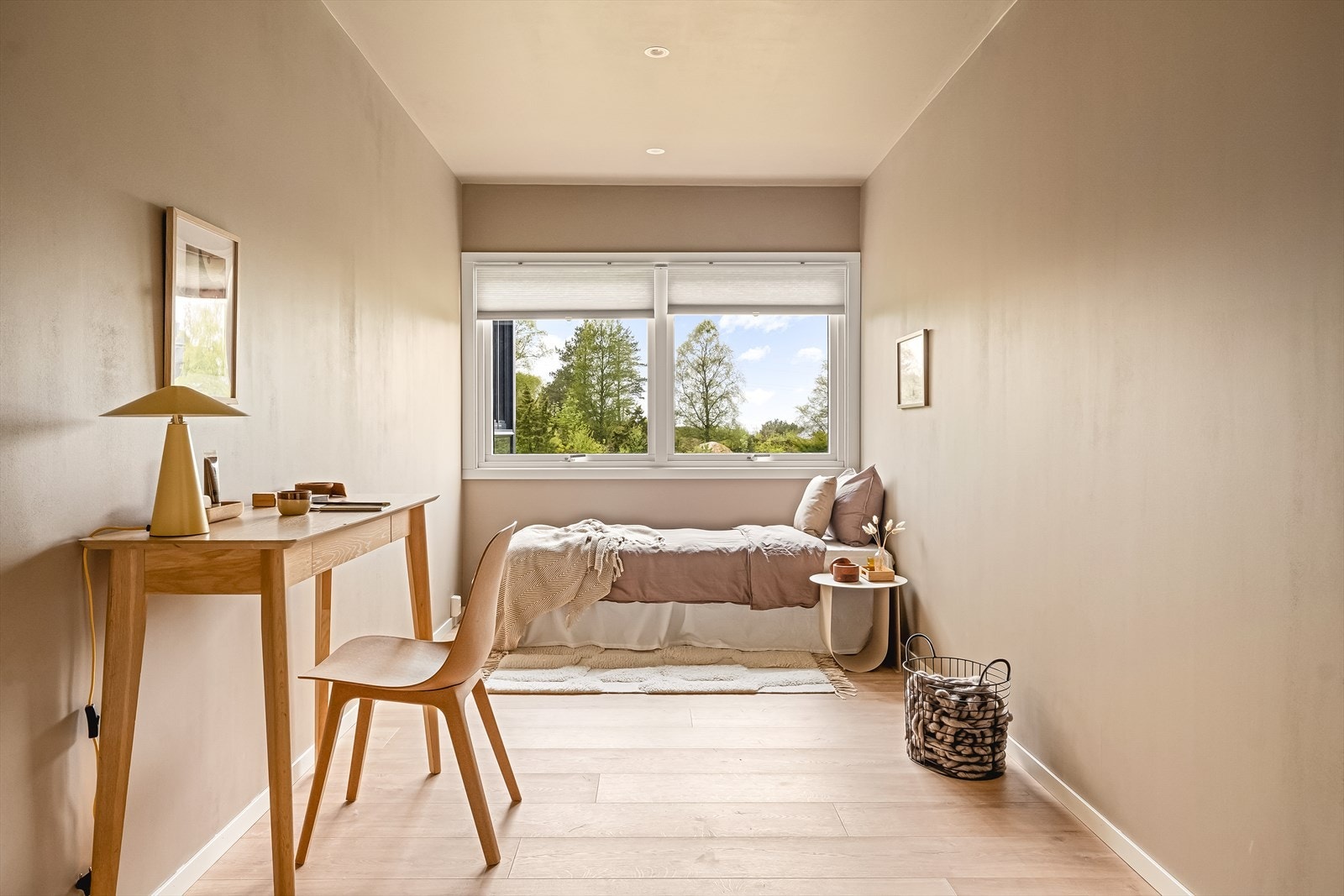 Soverom 2 er perfekt som gjesterom, barnerom og/eller kontor! Galleribilde