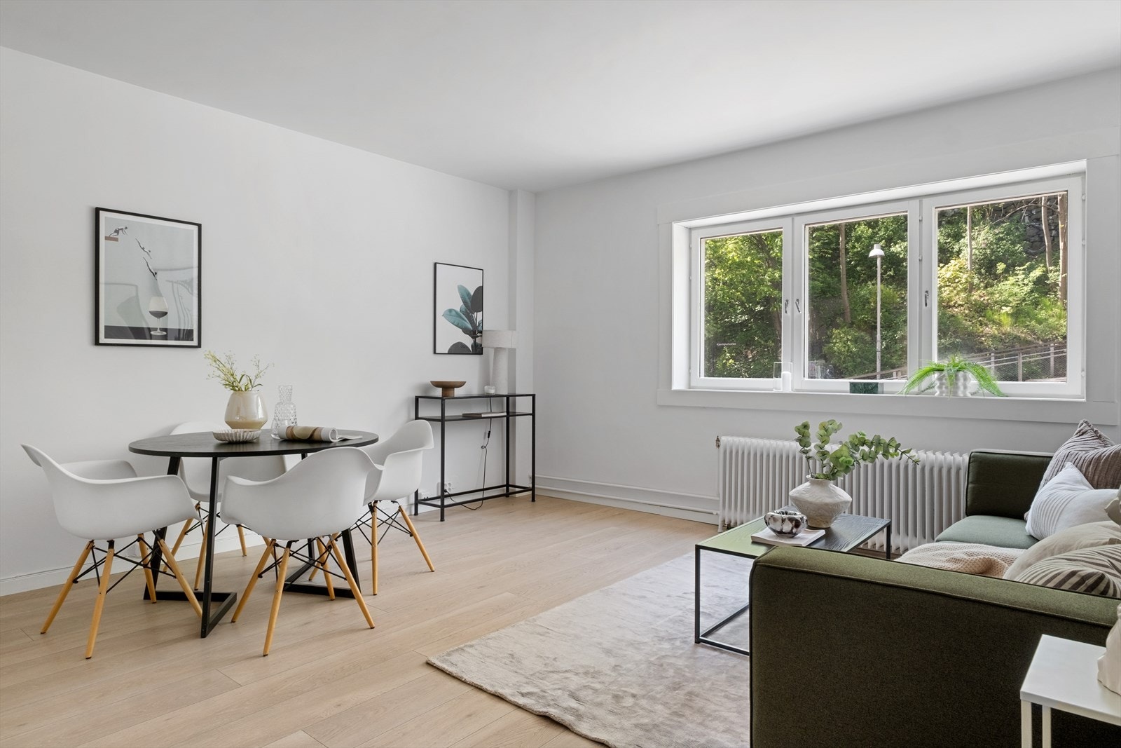 Leiligheten er malt i delikate og tidsriktige farger. Galleribilde