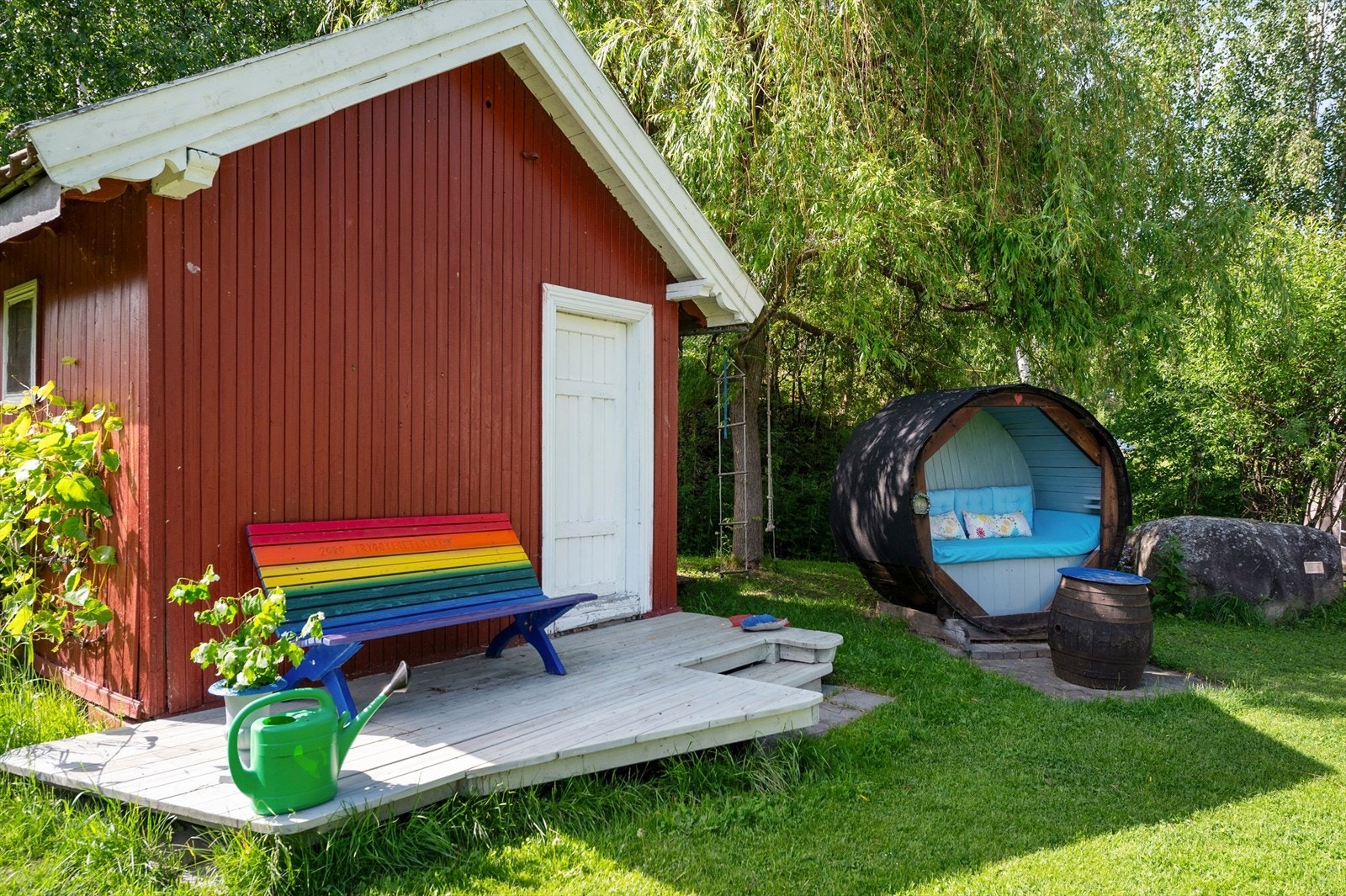 Uthus på eiendommen. Galleribilde