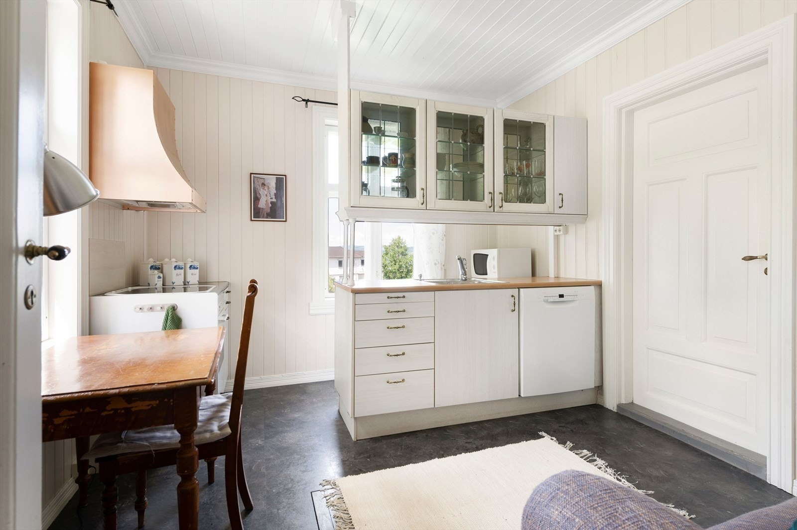 Kjøkken i nordre del. Galleribilde