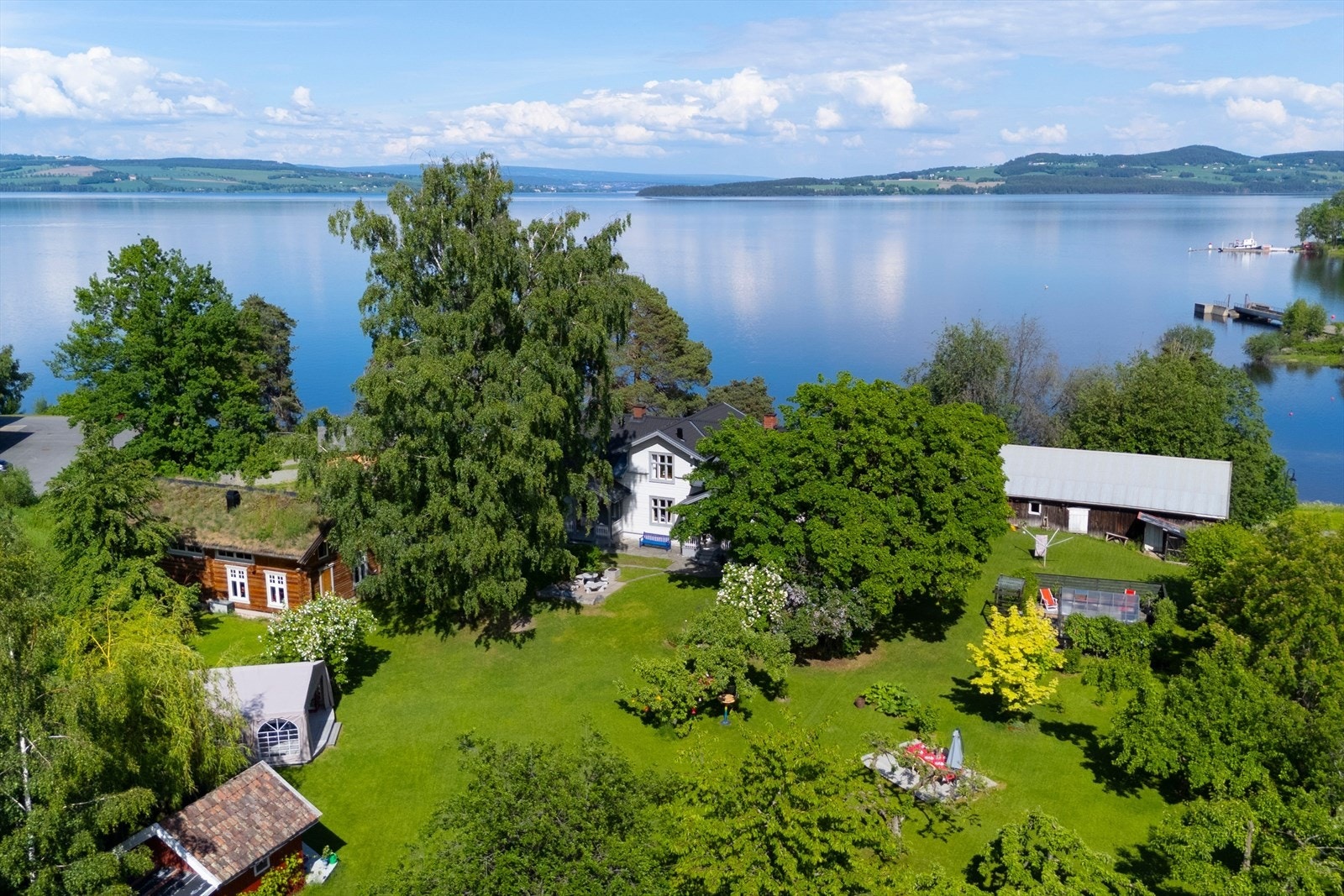 Når eiendommen "bader" i Mjøsa. Galleribilde