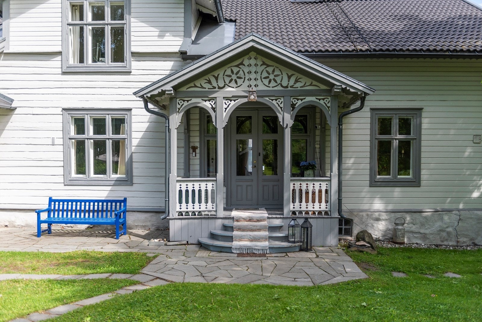 Overbygget inngangsparti. Galleribilde