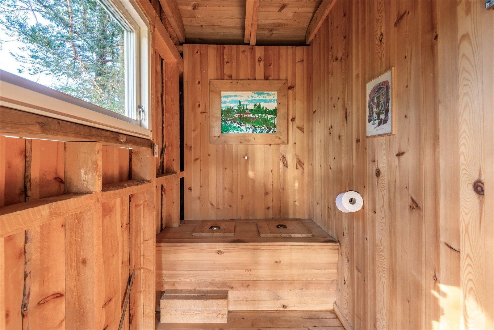 Toalett. Galleribilde