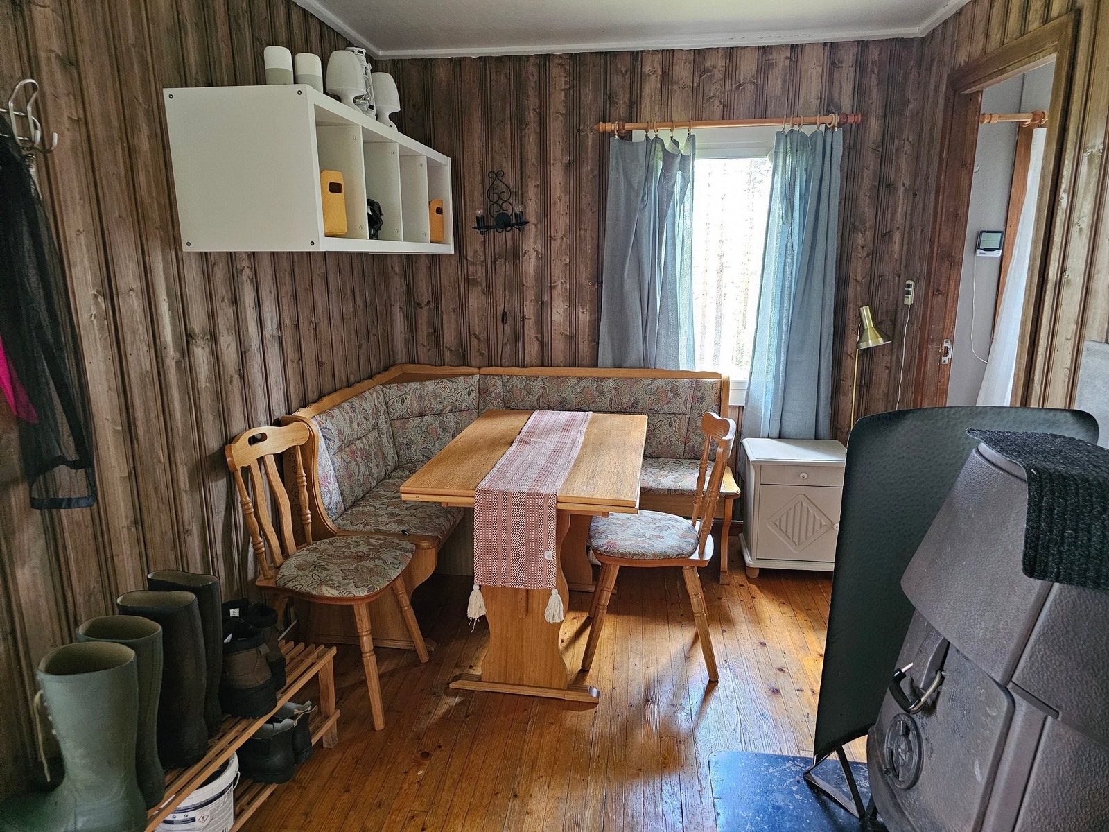 Spisestue-del av stuen Galleribilde