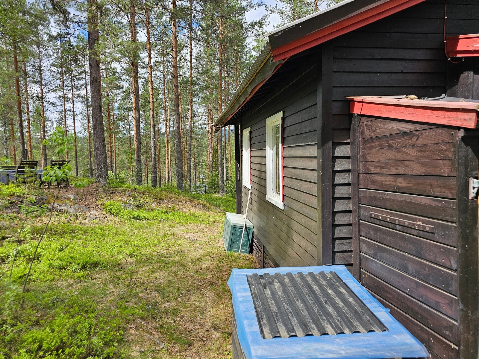 Bilde av hytte fra siden Galleribilde
