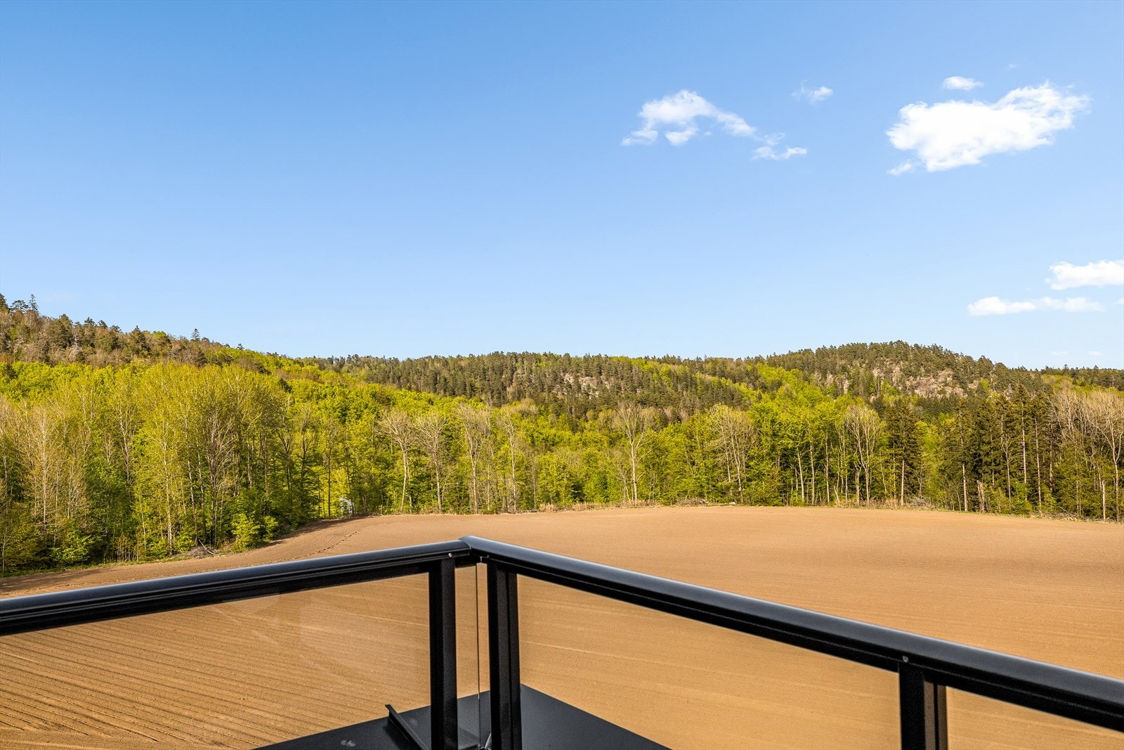 Dette er et perfekt sted for noen som søker ro og fred, samtidig som de får nyte solen og nærheten til naturen. Galleribilde