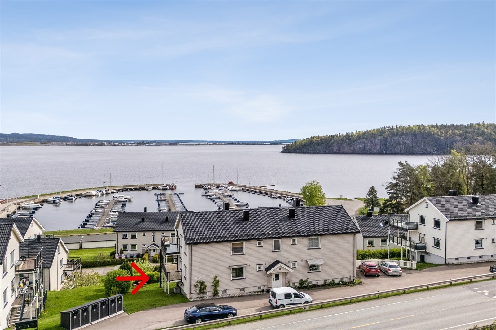 Velkommen til Skolegaten 33 i Hagemann Galleribilde
