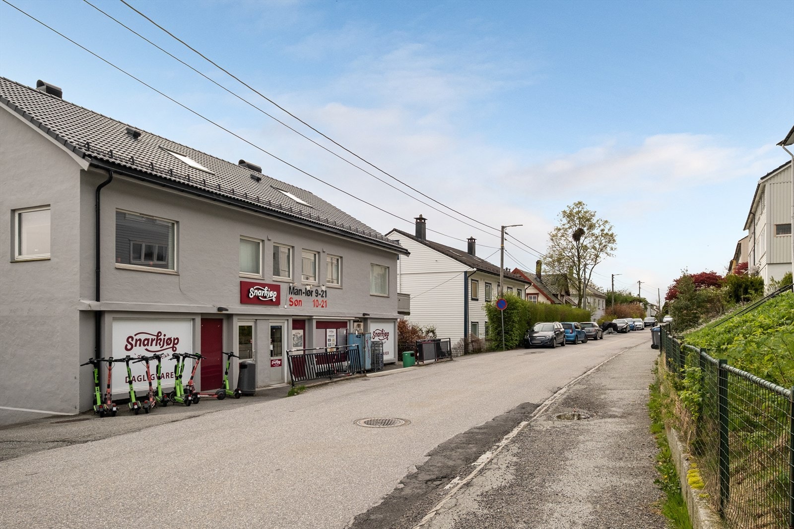 Nærbutikken 2 min. gange fra leiligheten. Galleribilde