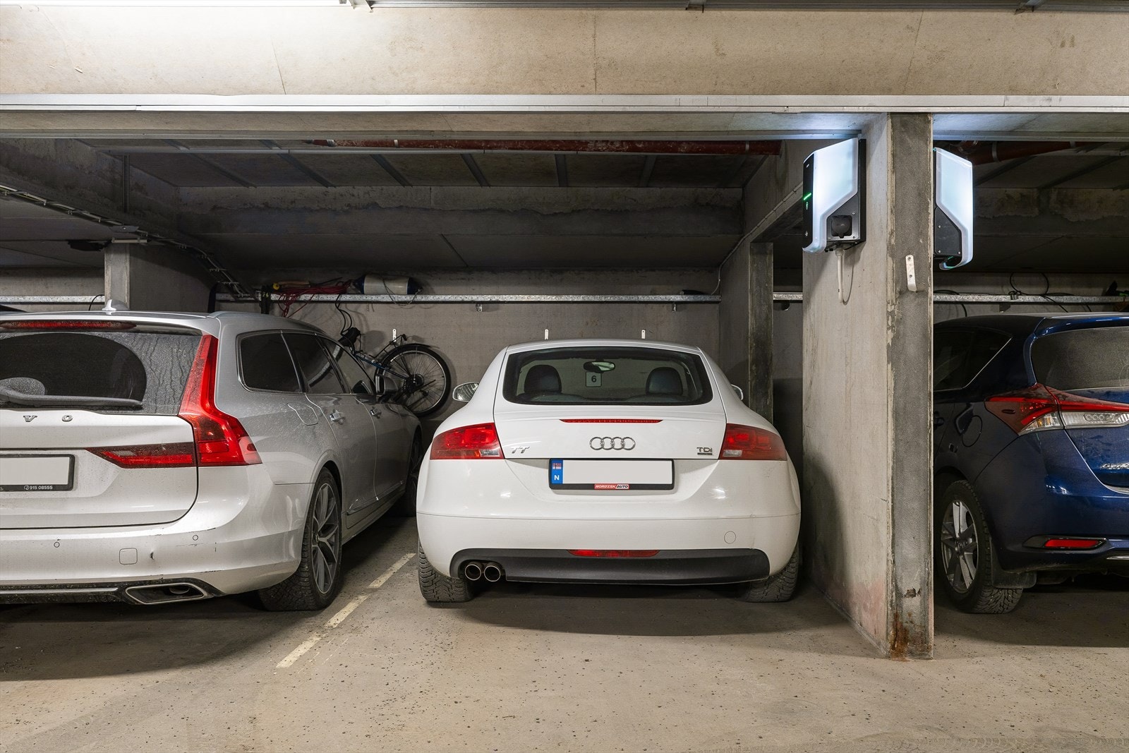 Det medfølger garasjeplass i felles garasjeanlegg med elbillader. Galleribilde