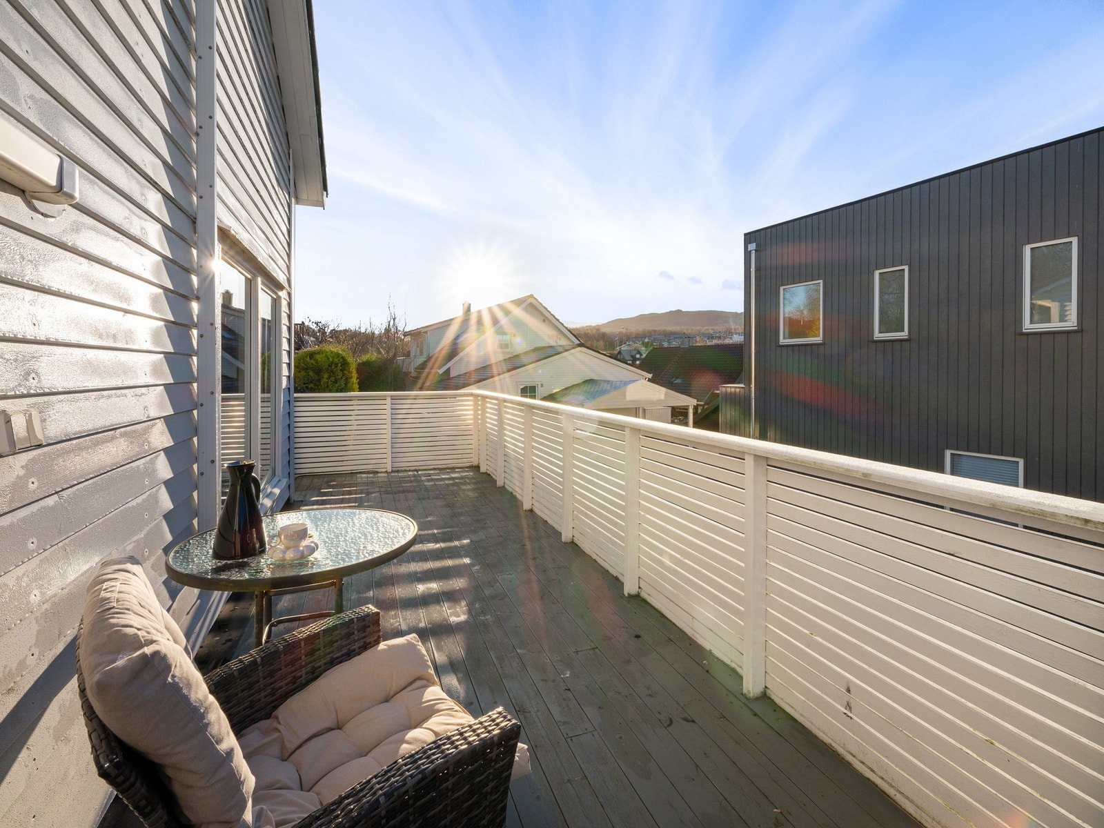 De ulike sonene på terrassen gir deg sol hele dagen Galleribilde