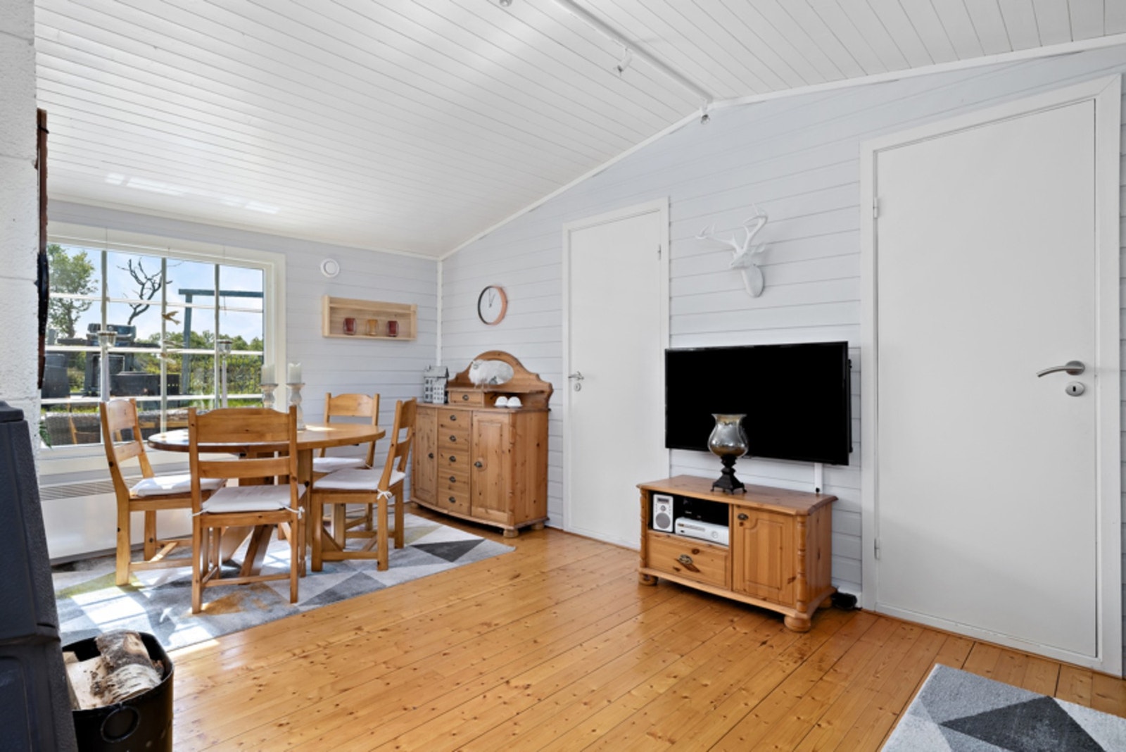 - Går du med drømmen om egen hytte ila sommeren har du en unik mulighet her. Galleribilde