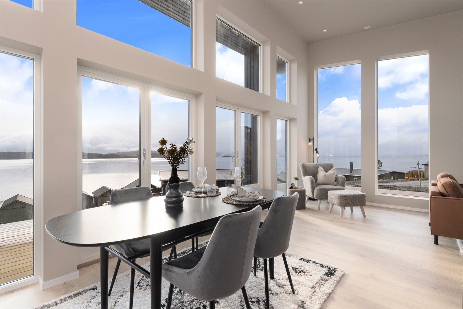 Spiseplass med utsikt. Galleribilde