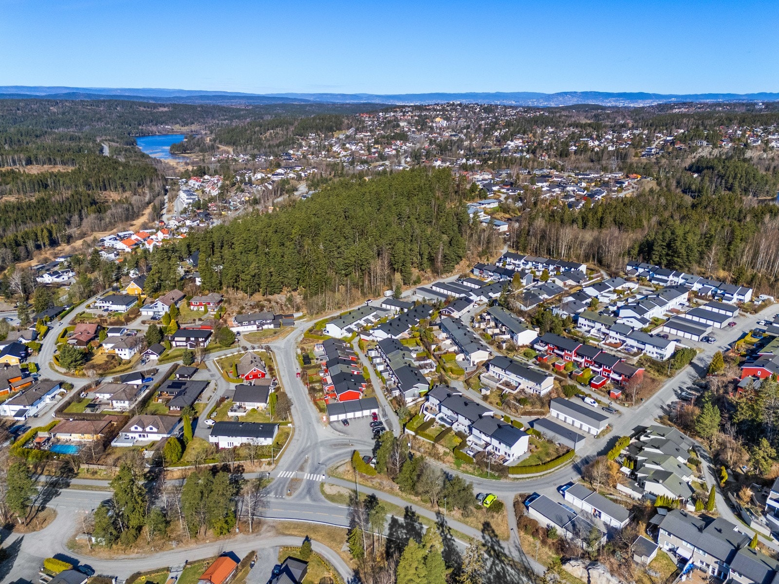 Området har et godt utbygd nett av gang- og sykkelveier. Galleribilde