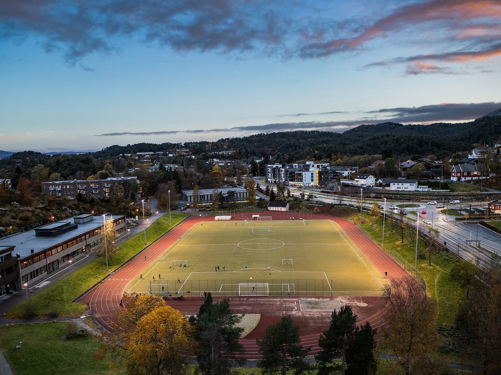 - Her ligger også Fyllingsdalen stadion - Galleribilde