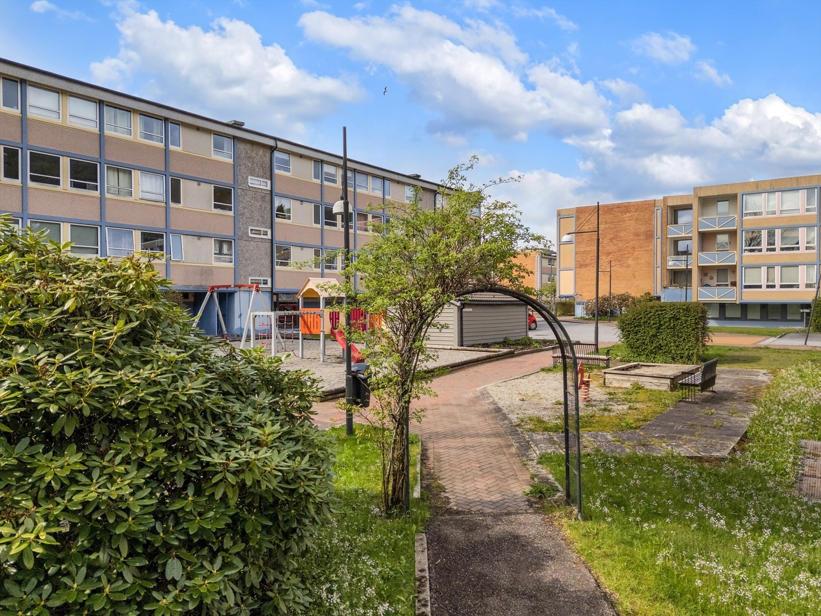 - Borettslaget har flere koselige lekeplasser for de minste - Galleribilde