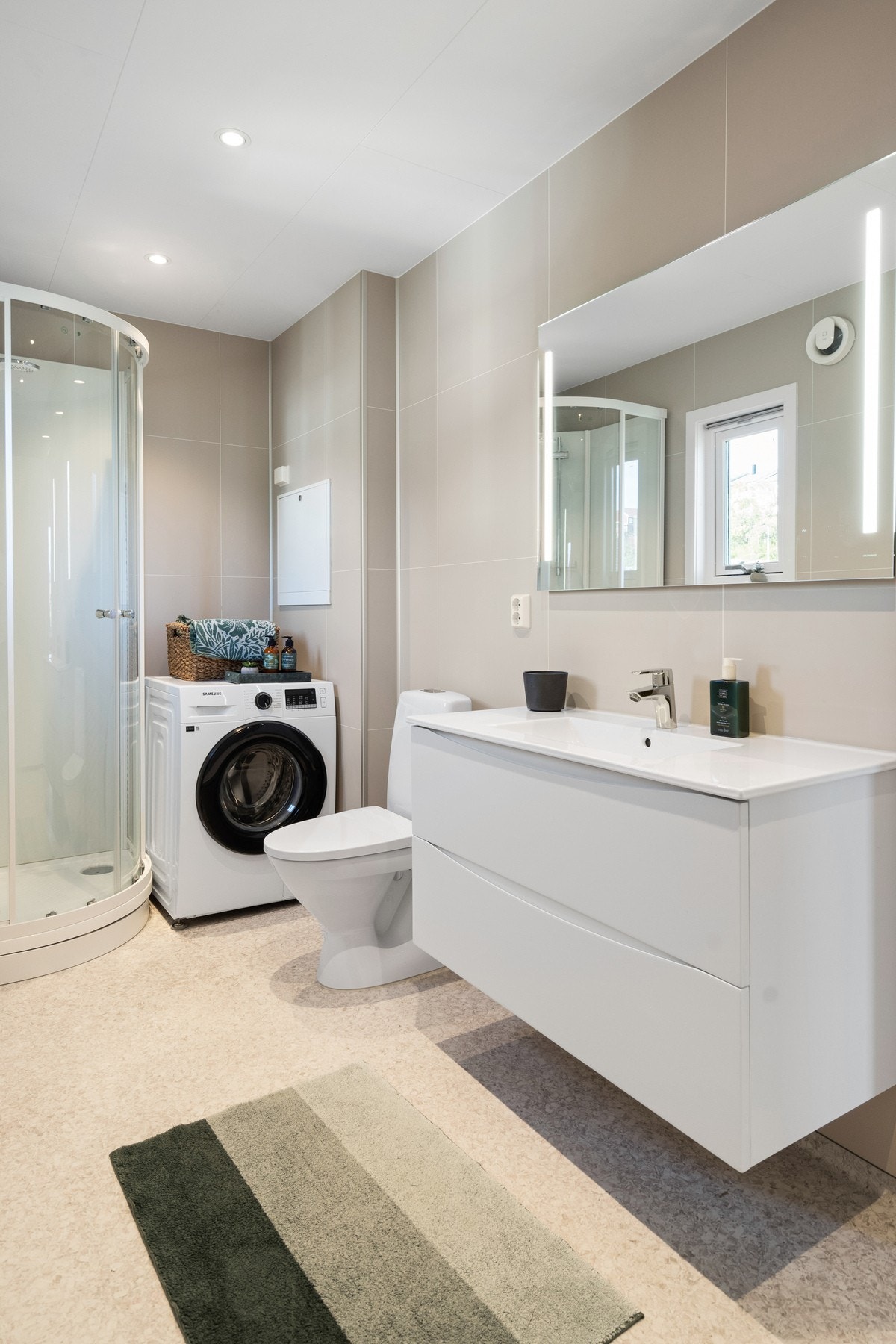 Begge bad er nyoppusset og utført av fagfolk. I henholdsvis 2023 og 2025 Galleribilde