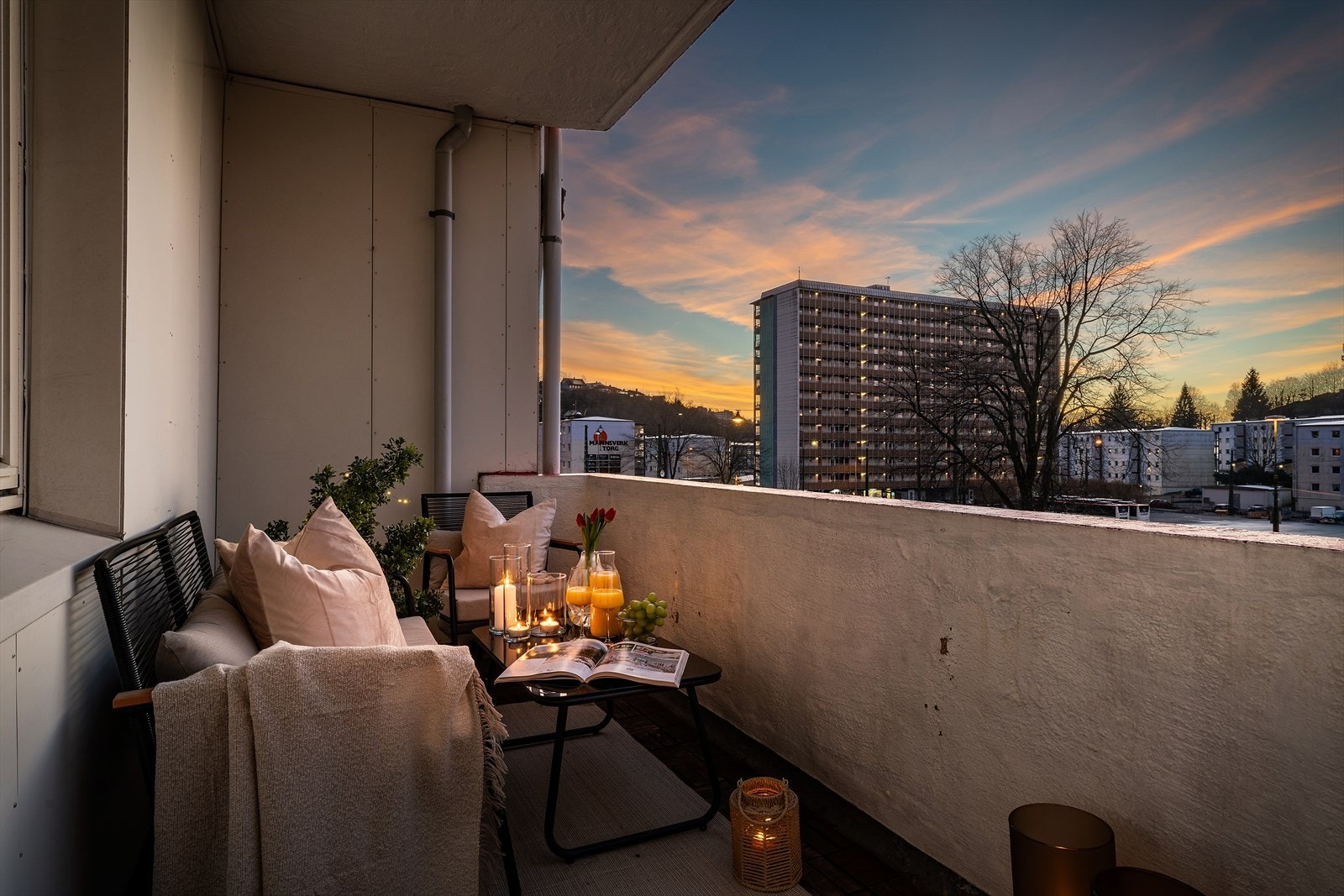 - Med en solrik balkong på 5m² har du et perfekt sted å nyte de fine dagene Bergen har å by på - Galleribilde