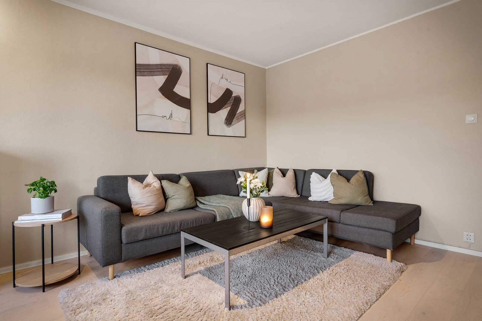 - Selger har bodd i leiligheten i mange år og har stortrivdes! - Galleribilde