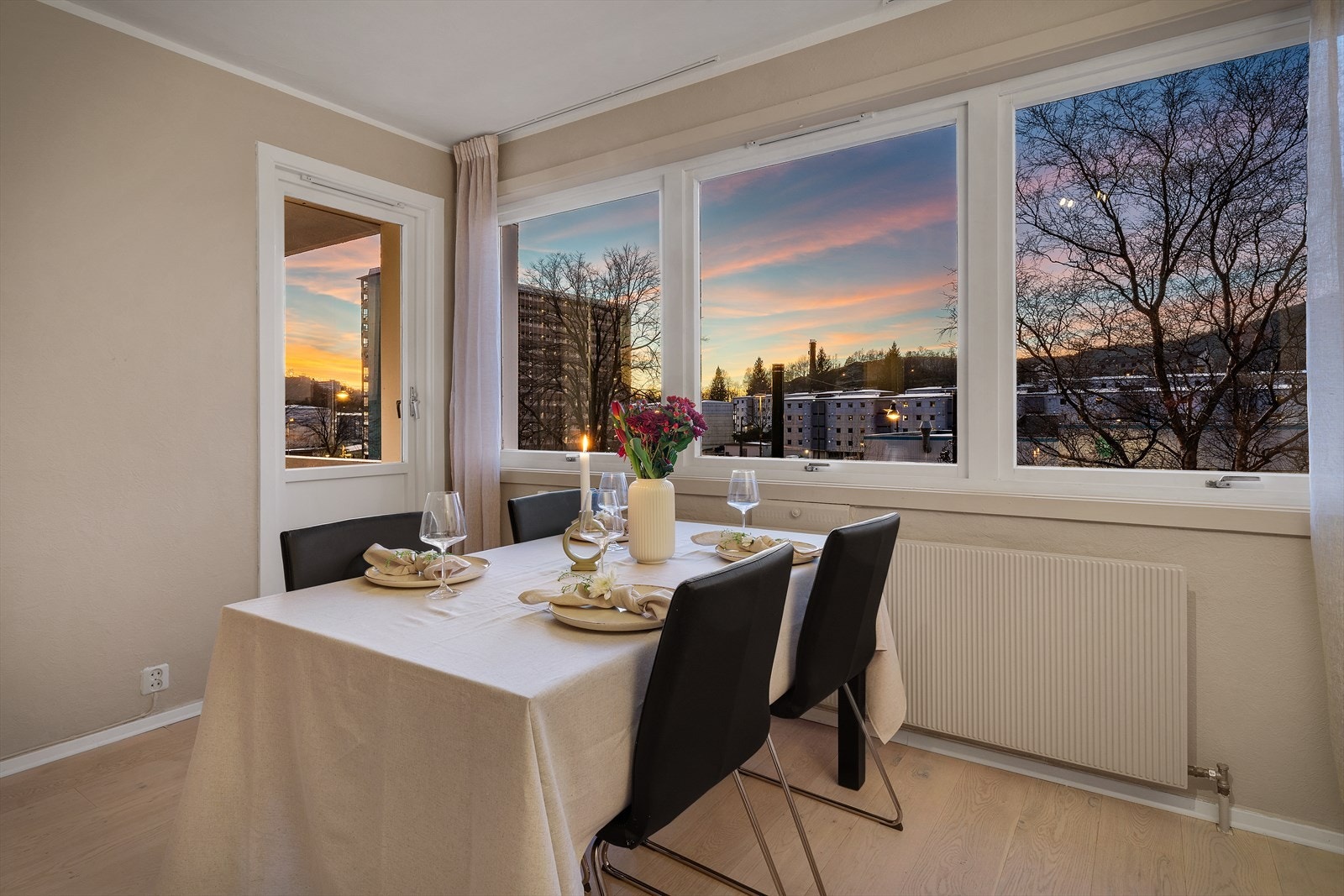 - Leiligheten måler 67m² og holder en moderne og innflytningsklar standard - Galleribilde