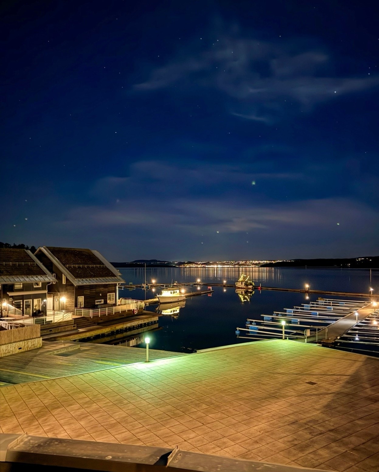 Kveldsstemning fra terrassen Galleribilde