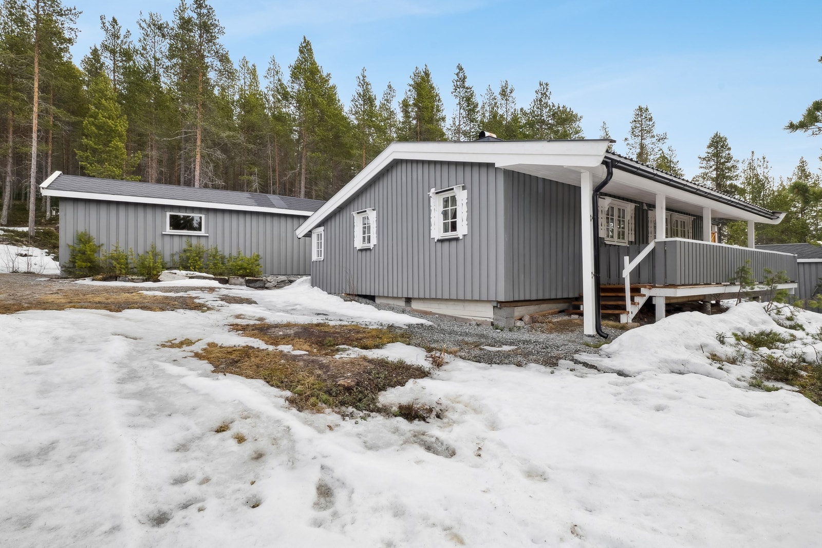 Fritidsbolig oppført i 1979 - Beliggende øverst i Hauståsen hyttefelt Galleribilde