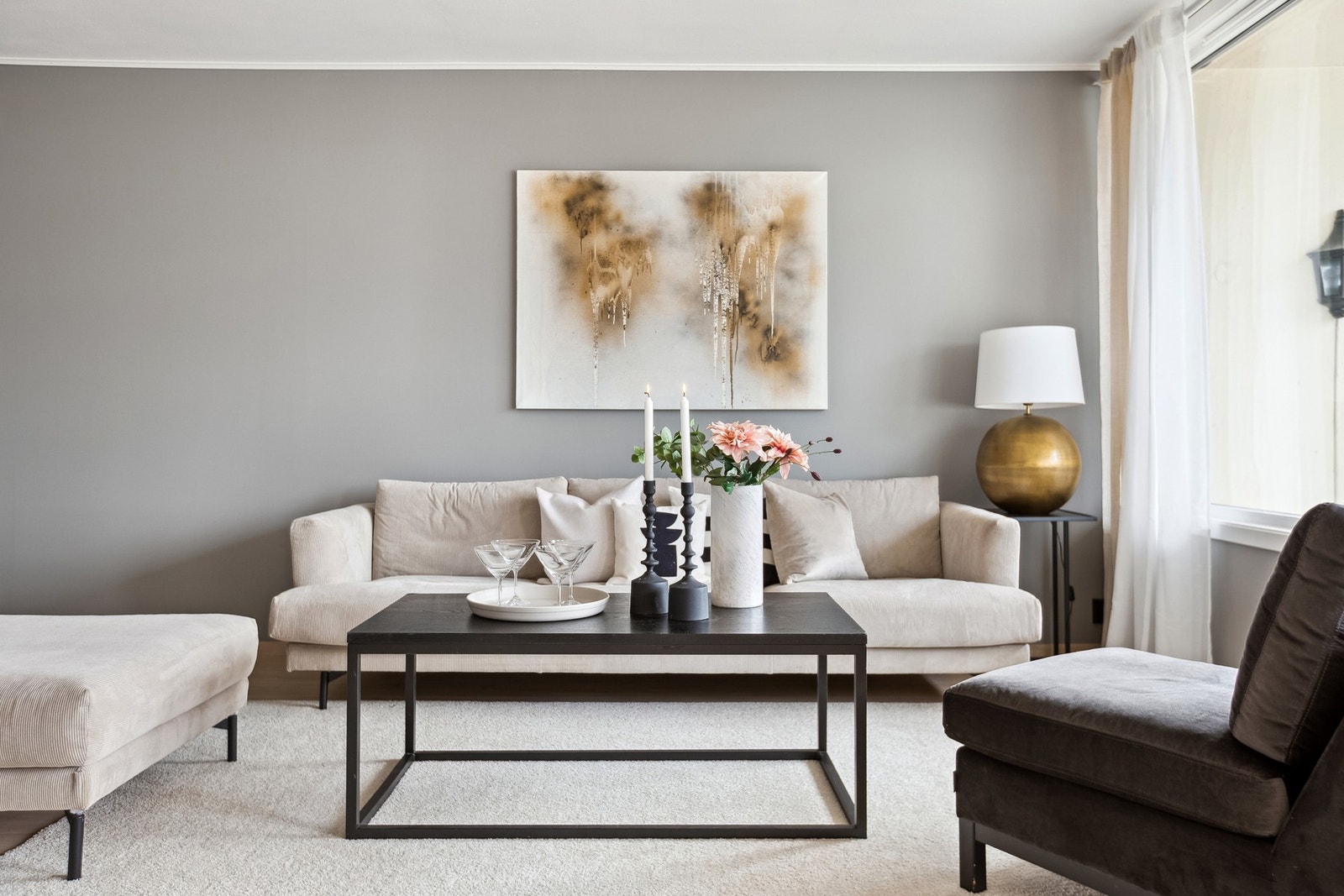 Leiligheten har gjennomgått en omfattende oppgradering i 2024/25. Galleribilde