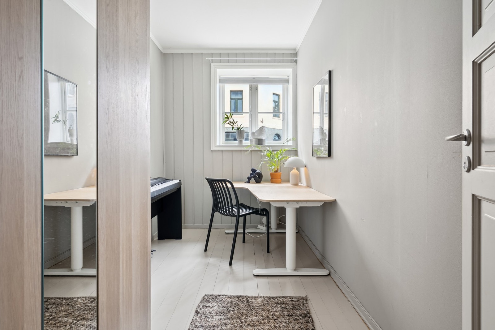 Soverom 3 på 6,7 kvm kan fungerer som gjesterom, kontor eller bod for ekstra lagringsplass. Galleribilde